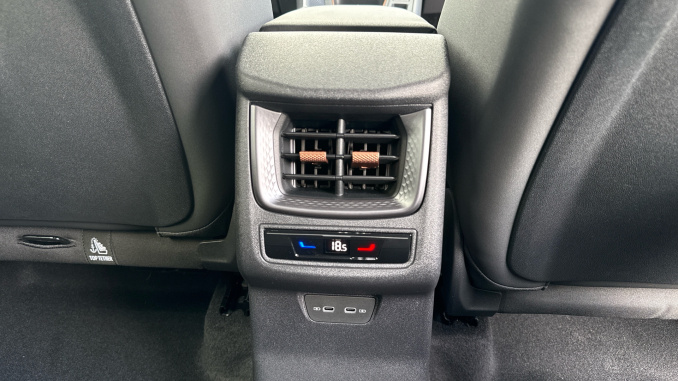 CUPRA Terramar 1.5 eTSI 150 V2 5dr DSG Petrol Hatchback - Image 42